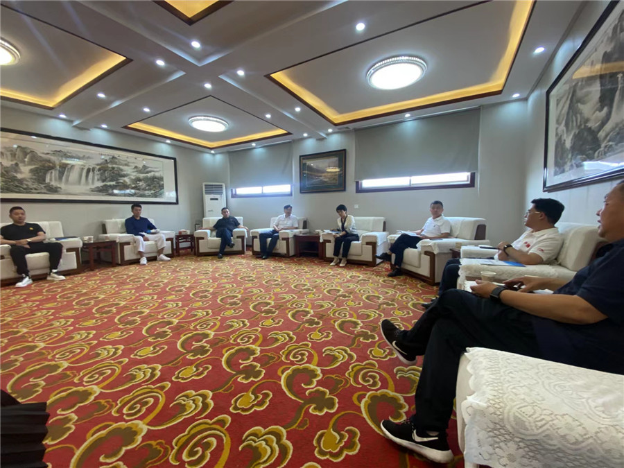 6月26日，省衛(wèi)健委一行7人在高新區(qū)領(lǐng)導(dǎo)陪同下來我司考察工作，并給出充分肯定。